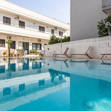 Bed & Breakfast La Gemma Del Salento Rooms&apartments Racale