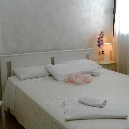 La Gemma Del Salento Rooms&apartments Bed and Breakfast *